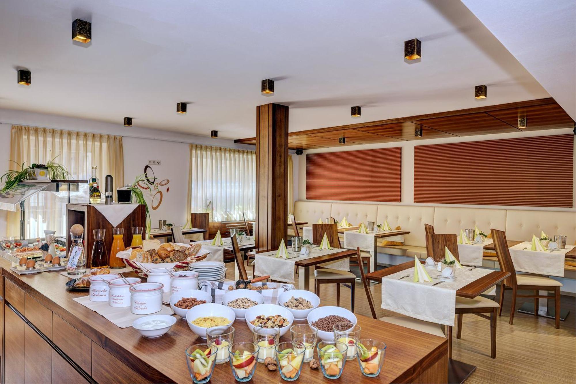 Garni Apparthotel St Valentin 圣瓦伦蒂诺阿拉穆塔 外观 照片